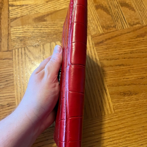 ♥️ Red Michael Kors Wallet♥️ - Picture 5 of 13